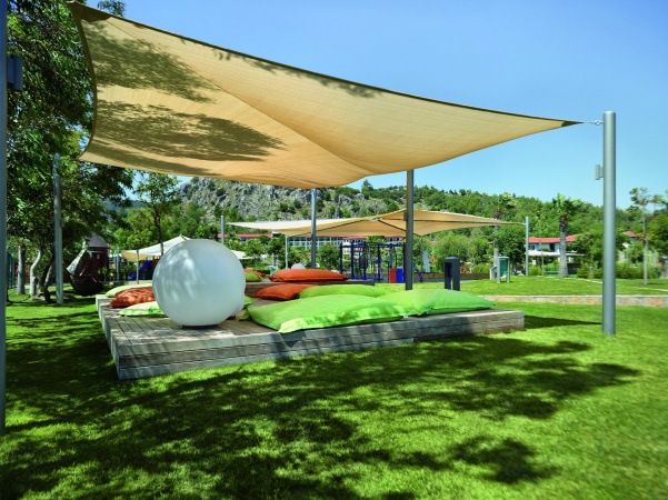 Teenage Lounge